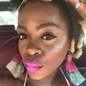 Meet your Posher, Sharon